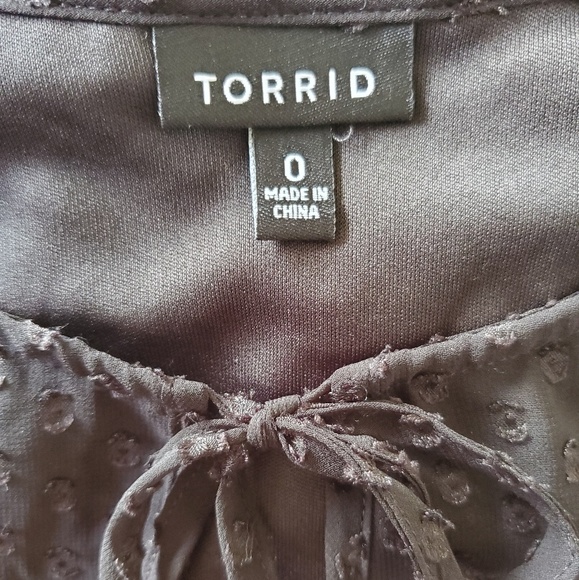 Torrid - Black Textured Skater Dress - Picture 4 of 7